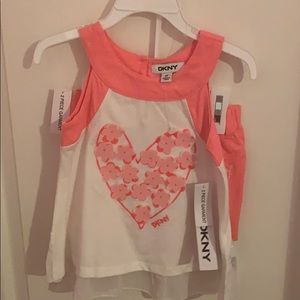 🎉 DKNY size 2t set